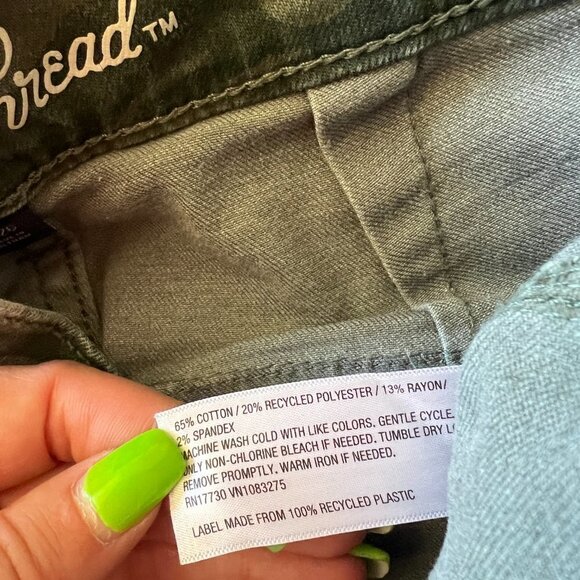 Universal Thread Camo Army Green Straight Denim Pants Jeans Snap Pockets - Picture 7 of 11